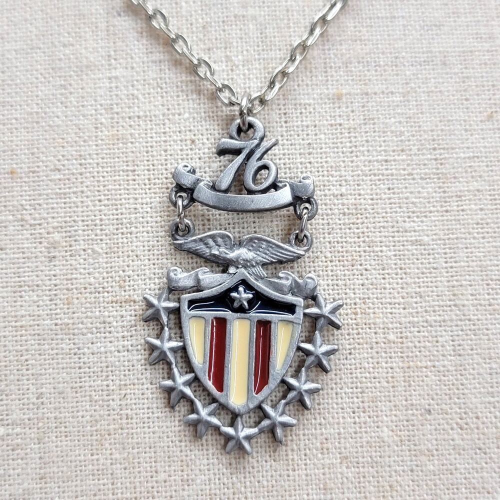 Vintage 1976 ART Bicentennial Eagle Shield Pendant Necklace Spirit 76 Enamel